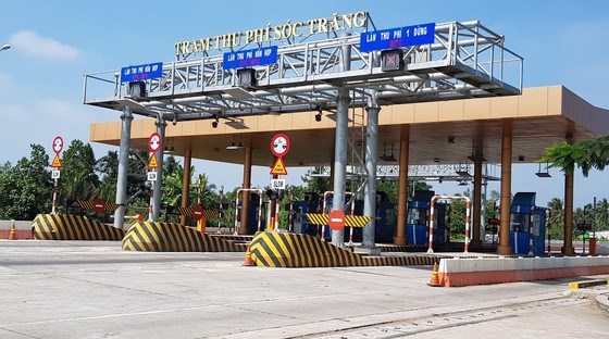 Trạm BOT S&oacute;c Trăng (nằm tr&ecirc;n QL 1 thuộc x&atilde; An Hiệp, huyện Ch&acirc;u Th&agrave;nh, tỉnh S&oacute;c Trăng)