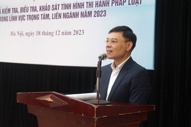 Đồng ch&iacute;&nbsp;Nguyễn Quốc Ho&agrave;n, Cục trưởng Cục QLXLVPHC&amp;TDTHPL&nbsp;ph&aacute;t biểu tại Hội nghị. &nbsp;