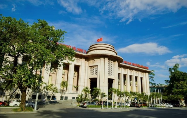 Nhiều quy định mới về tiền lương, phụ cấp, tổ chức bộ m&#225;y, bảo hiểm c&#243; hiệu lực từ th&#225;ng 1/2023 - Ảnh 1