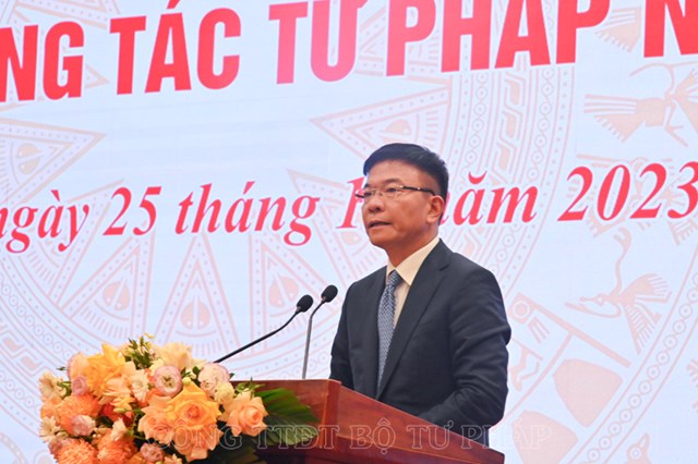 Bộ trưởng L&ecirc; Th&agrave;nh Long&nbsp;ph&aacute;t biểu tại Hội nghị.