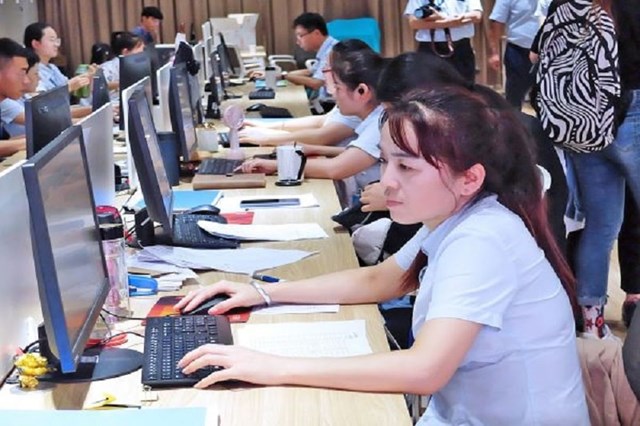 Việc công bố các thủ tục hành chính mới này nhằm hoàn thiện thể chế, tạo hành lang pháp lý rõ ràng cho sự hình thành và vận hành của các Sở Giao dịch hàng hóa theo mô hình hiện đại - Ảnh minh họa