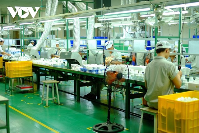 Đơn giản h&oacute;a c&aacute;c thủ tục sẽ tạo thuận lợi cho doanh nghiệp tiếp cận được c&aacute;c g&oacute;i hỗ trợ.