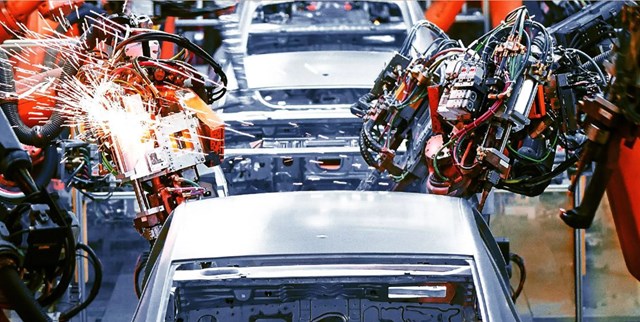 Ng&agrave;nh c&ocirc;ng nghiệp &ocirc; t&ocirc; vẫn phải đối mặt kh&oacute; khăn trong năm 2023