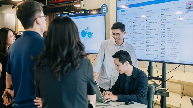 Đầu tư cho Gen Z l&agrave; đầu tư cho tương lai doanh nghiệp. Ảnh: DN