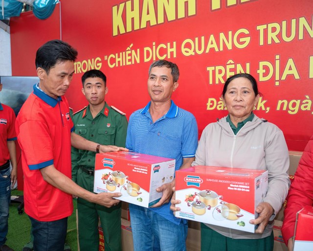 SUNHOUSE đồng hành cùng Ban Chỉ huy quân sự trong chiến dịch ‘Chất Việt Sẻ Chia’: Khi tinh thần Việt lan tỏa từ tiền tuyến đến gian bếp ấm - Ảnh 5
