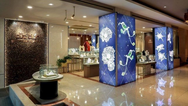 Một cửa hàng trang sức của CTCP Kinh doanh Đá quý và Trang sức Đức Tiến.