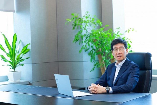 Ông Na Ki Hong.