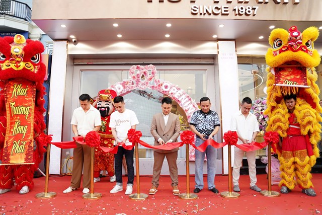 Huy Thanh Jewelry khai trương cơ sở 26 tại Chùa Bộc (Hà Nội).