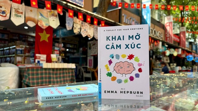 Thấu hiểu ch&#237;nh m&#236;nh từ bộ s&#225;ch ‘Khai mở cảm x&#250;c’ v&#224; ‘Khai mở hạnh ph&#250;c’ - Ảnh 1