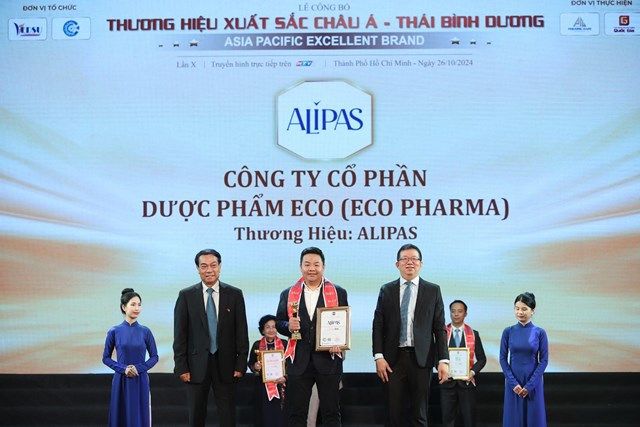 Giải thưởng &ldquo;Thương hiệu xuất sắc ch&acirc;u &Aacute; &ndash; Th&aacute;i B&igrave;nh Dương&rdquo; - minh chứng cho h&agrave;nh tr&igrave;nh hơn 15 năm Alipas đồng h&agrave;nh c&ugrave;ng sức khỏe v&agrave; bản lĩnh ph&aacute;i mạnh tại Việt Nam.