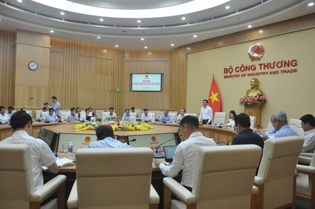Hội nghị sơ kết 6 th&aacute;ng về t&igrave;nh h&igrave;nh cung ứng xăng dầu cho thị trường v&agrave; phương hướng, nhiệm vụ 6 th&aacute;ng cuối năm 2025, diễn ra ng&agrave;y 25/6 tại trụ sở Bộ C&ocirc;ng Thương.