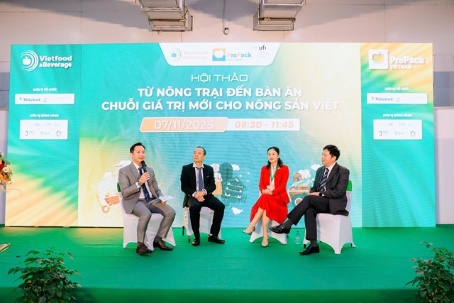 Các chuyên gia tại hội thảo