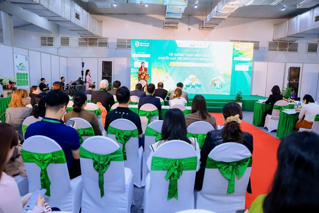 Đ&ocirc;ng đảo doanh nghiệp, chuy&ecirc;n gia tham dự Hội thảo