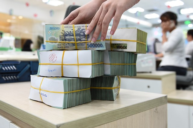Nợ xấu tăng, nhiều ngân hàng rao bán tài sản trị giá hàng nghìn tỷ đồng