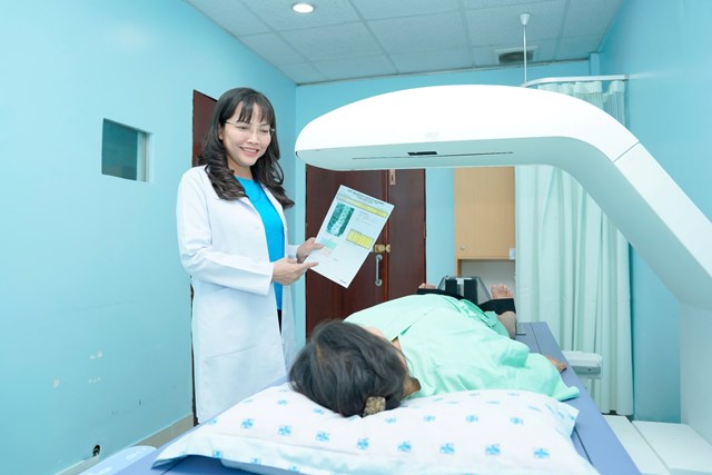 Nhận biết sớm - Điều trị đúng, bảo vệ sức khỏe xương cho hiện tại và tương lai