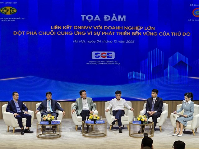 Tọa đàm “Liên kết doanh nghiệp nhỏ và vừa với doanh nghiệp lớn: Đột phá chuỗi cung ứng vì sự phát triển bền vững của Thủ đô”.