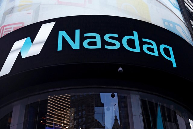 Phố Wall đảo chiều đi lên, Nasdaq chạm mức cao kỷ lục mới