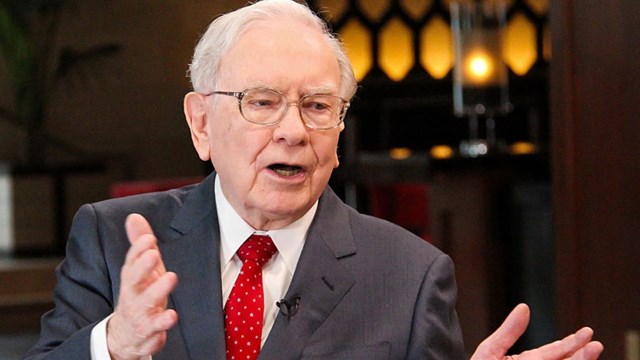 Sự ch&iacute;nh trực l&agrave; điều kiện ti&ecirc;n quyết khi chọn nh&acirc;n sự của tỷ ph&uacute;&nbsp;Warren Buffett.&nbsp;