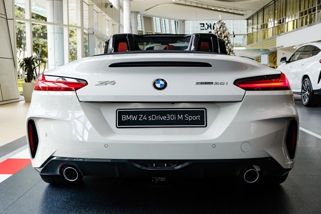 BMW Z4 - huyền thoại mui trần ra mắt tại Việt Nam - Ảnh 5