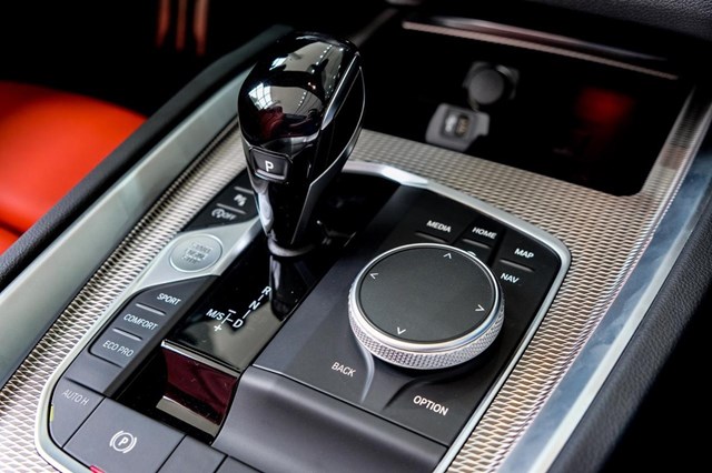 BMW Z4 - huyền thoại mui trần ra mắt tại Việt Nam - Ảnh 15
