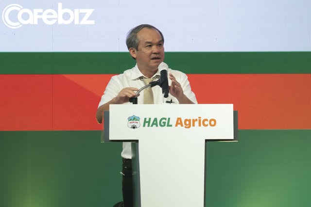 Chủ tịch Đo&agrave;n Nguy&ecirc;n Đức cũng rất vui v&igrave; b&aacute;n được c&ocirc;ng ty cho THACO.