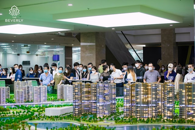 &#193; hậu Phương Anh xi&#234;u l&#242;ng với nh&#224; mẫu The Beverly - Ảnh 4