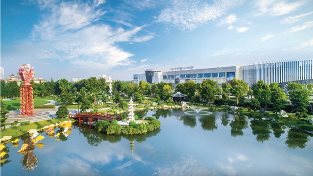 Đại đ&ocirc; thị Vinhomes Smart City mang tới cho cư d&acirc;n một cuộc sống trong l&agrave;nh, tinh khiết nhờ những khoảng xanh đắt gi&aacute; &nbsp;
