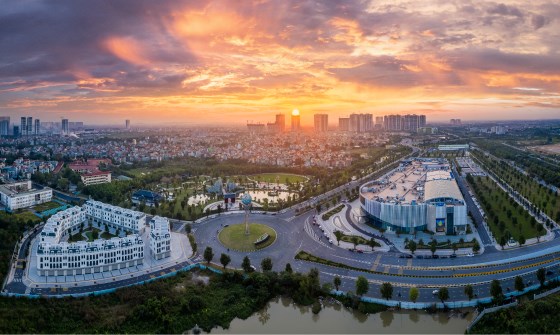 Vinhomes Smart City được v&iacute; như thỏi nam ch&acirc;m h&uacute;t d&ograve;ng cư d&acirc;n quốc tế dịch chuyển về ph&iacute;a T&acirc;y H&agrave; Nội một c&aacute;ch mạnh mẽ &nbsp;
