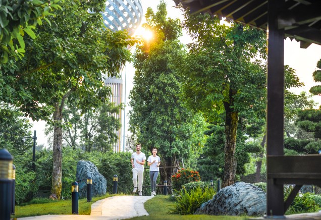 Với hệ thống tiện &iacute;ch vượt trội, Vinhomes Smart City đảm bảo cuộc sống nghỉ dưỡng suốt 365 ng&agrave;y theo phong c&aacute;ch resort &nbsp;