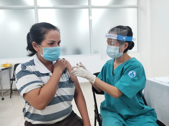 Một trong những chủ trương chiến lược của Việt Nam l&agrave; gi&uacute;p to&agrave;n bộ người d&acirc;n được ti&ecirc;m chủng vắc-xin ph&ograve;ng Covid-19 Nguồn: S&agrave;i G&ograve;n Giải Ph&oacute;ng &nbsp;