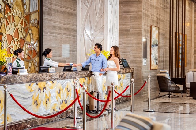 H&agrave;ng loạt ưu đ&atilde;i hiện kim, hỗ trợ l&atilde;i suất, voucher l&agrave; đ&ograve;n bẩy mạnh mẽ cho nh&agrave; đầu tư VinHolidays &nbsp;