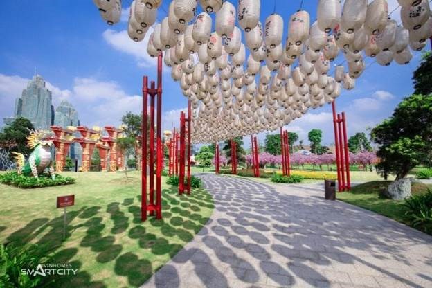 Con đường đ&egrave;n lồng ấn tượng tại Vinhomes Smart City. &nbsp;