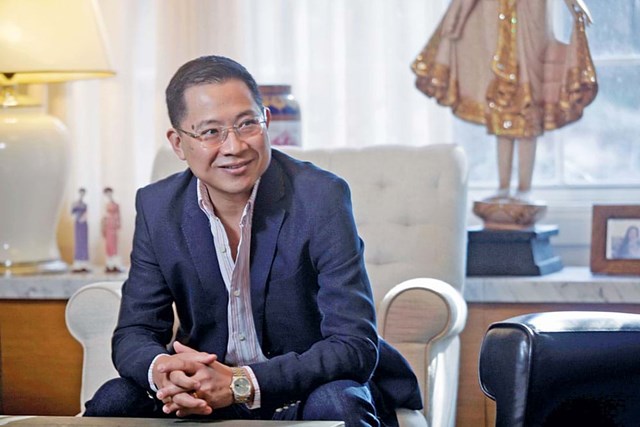 &Ocirc;ng L&yacute; Q&uacute;i Trung, CEO AKA Furniture Group, nh&agrave; s&aacute;ng lập Phở 24