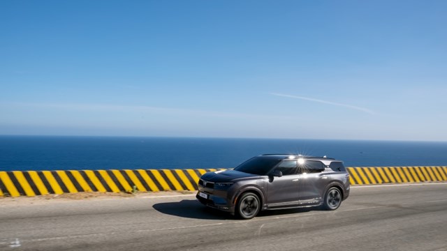 SUV điện cỡ lớn VinFast VF 9 c&#243; g&#236; để chinh phục kh&#225;ch Việt - Ảnh 12