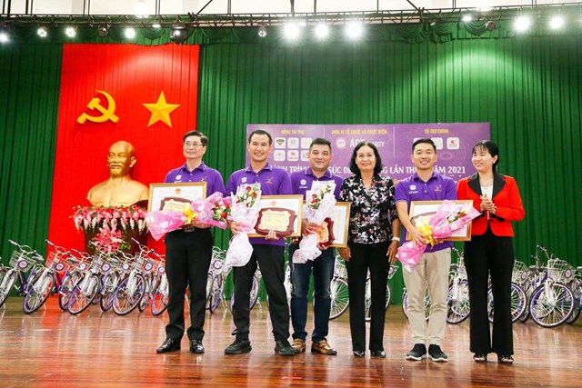 ACE Charity &amp; Think Big Group trao 1,6 tỷ học bổng cho học sinh ngh&#232;o - Ảnh 3