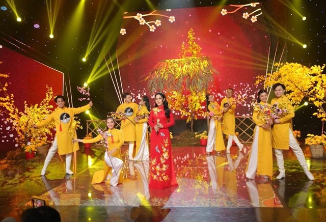 Ca sĩ doanh nh&#226;n Phương Trang – nh&#224; l&#227;nh đạo “T&#226;m- T&#224;i”  - Ảnh 3
