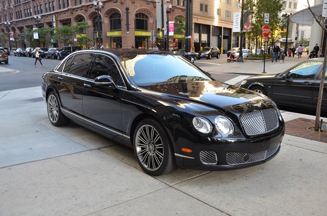 Mẫu xe Continental Flying Spur là dòng xe được nhiều người yêu thích