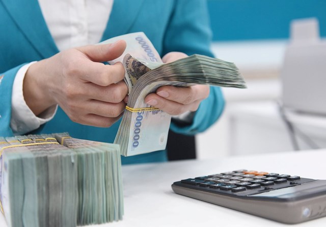 Cấm cho vay để gửi tiết kiệm, mua vàng miếng, đảo nợ