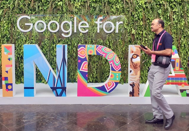 Ấn Độ phạt Google v&igrave; "lạm quyền"