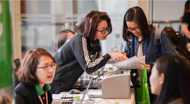 Tư vấn du học kh&ocirc;ng trung thực bị phạt tới 20 triệu đồng.