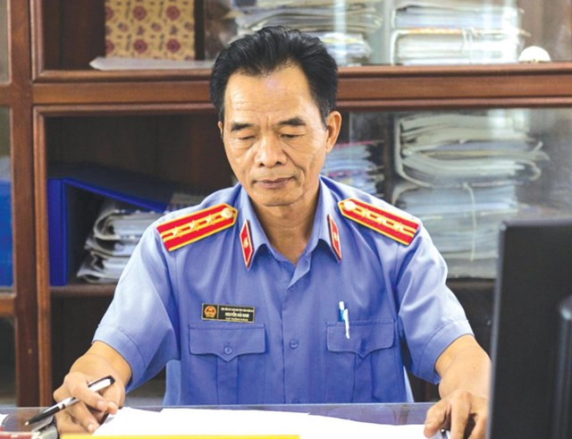 Kiểm s&aacute;t vi&ecirc;n Nguyễn Hải Nam.