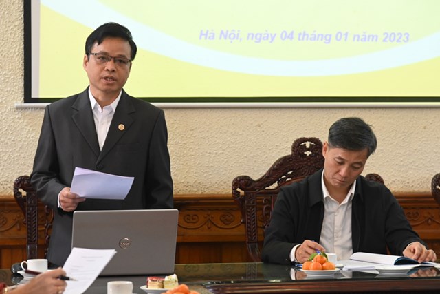 Ph&oacute; Cục trưởng Cục C&ocirc;ng nghệ th&ocirc;ng tin Phạm Đức Dụ tr&igrave;nh b&agrave;y B&aacute;o c&aacute;o kết quả c&ocirc;ng t&aacute;c tư ph&aacute;p năm 2022 tại Hội nghị.&nbsp;