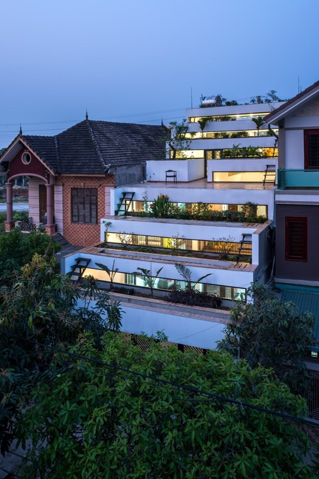 Với gia chủ, thiết kế ruộng bậc thang của ng&ocirc;i nh&agrave;&nbsp;l&agrave; giải ph&aacute;p th&ocirc;ng minh, mang lại cảm gi&aacute;c thoải m&aacute;i cho người sử dụng.