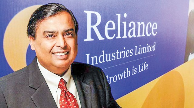 Tỷ ph&uacute; Ấn Độ Mukesh Ambani đầu tư v&agrave;o năng lượng xanh.