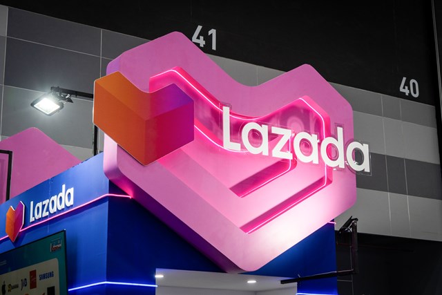 Channel News Asia: Lazada cho nghỉ loạt nh&#226;n vi&#234;n trong thời gian ngắn nhưng &#39;r&#224;ng buộc&#39; cấm nh&#226;n vi&#234;n vừa bị sa thải l&#224;m việc cho Shopee, Grab, TikTok - Ảnh 1