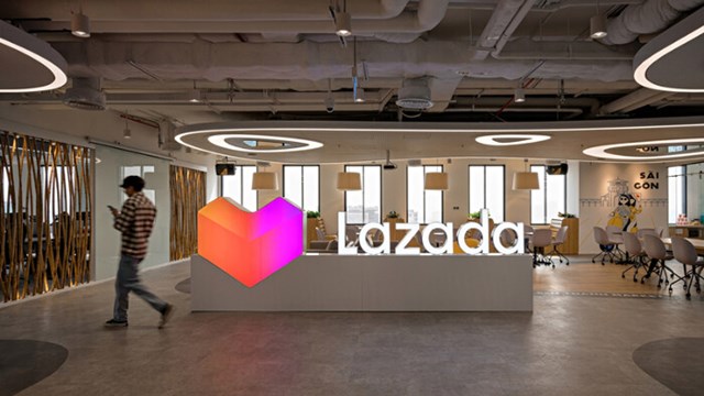 Channel News Asia: Lazada cho nghỉ loạt nh&#226;n vi&#234;n trong thời gian ngắn nhưng &#39;r&#224;ng buộc&#39; cấm nh&#226;n vi&#234;n vừa bị sa thải l&#224;m việc cho Shopee, Grab, TikTok - Ảnh 2