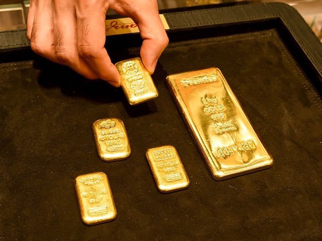 Ng&#224;y 5/11: Gi&#225; v&#224;ng thế giới tăng vọt tới 50 USD, vượt ngưỡng 1.680 USD/ounce - Ảnh 1
