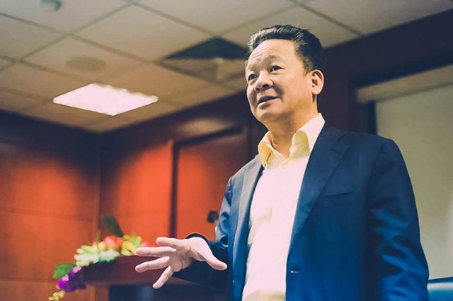 Ngo&agrave;i cương vị l&agrave; Chủ tịch T&amp;T v&agrave; SHB, &ocirc;ng Hiển c&ograve;n l&agrave; Chủ tịch HĐQT của rất nhiều c&ocirc;ng ty kh&aacute;c.
