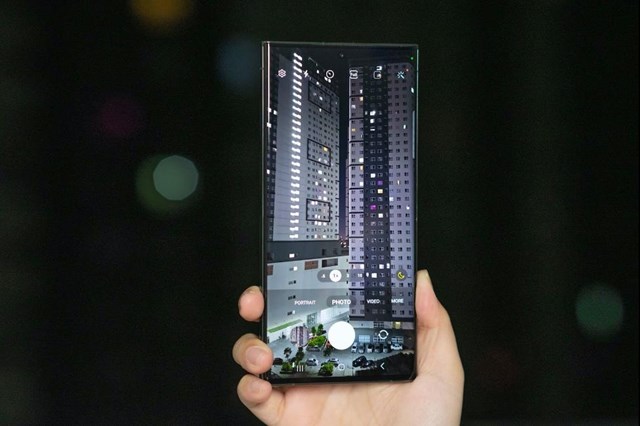Ba thứ iPhone 15 cần &quot;mượn&quot; từ Galaxy S23 - Ảnh 1
