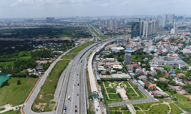 Thị trường bất động sản ph&iacute;a Đ&ocirc;ng TP HCM. Ảnh:&nbsp;Quỳnh Trần.